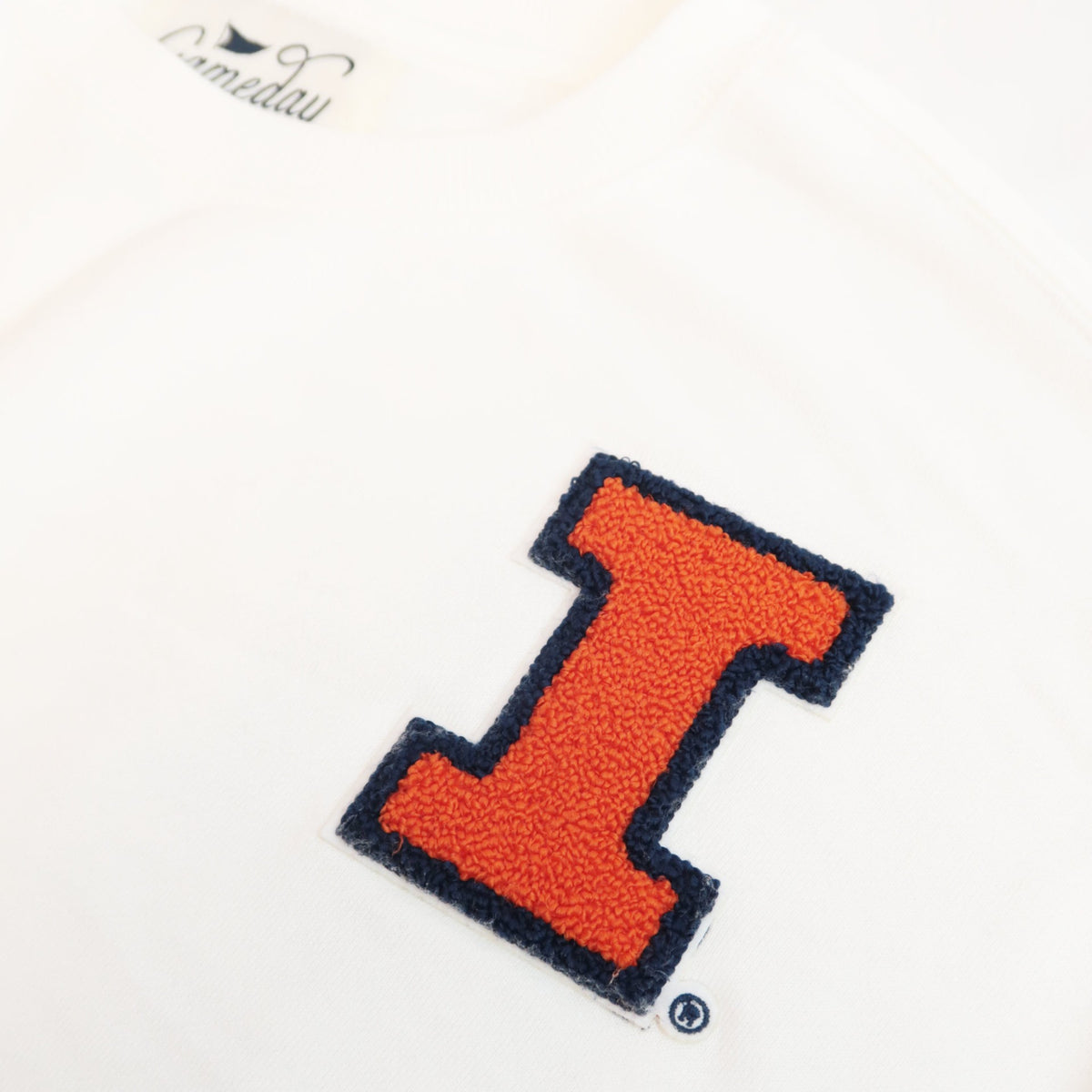 Fighting Illini Women's Gameday Social White Chenille Crewneck